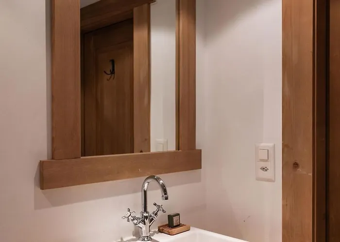 La Ruinette-spacious In Centre 公寓 韦尔比耶